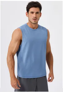 Vue détaillée du débardeur de sport bleu pour homme, séchage rapide pour le fitness
