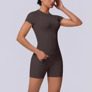 Naadloze gebreide yogaset met korte mouwen en high-waist shorts voor fitness en sport