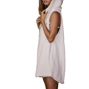 Übergroße ärmellose Kapuzenweste mit halbem Reißverschluss für Damen in Creme-Weiß