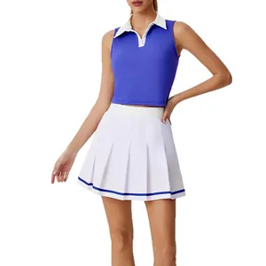 Conjunto de tenis de 2 piezas para mujer con polo crop top azul y falda plisada blanca
