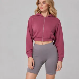 Stylish women's cropped zip-up hooded sweatshirt for fitness and casual autumn wear