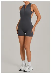 Vista dettagliata della tuta da yoga grigio scuro senza schiena con mezza zip sportiva