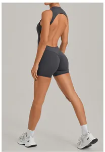 Vista posteriore di un body da yoga grigio senza schiena con vestibilità atletica