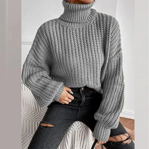 Gemütlicher grauer Rollkragen-Grobstrickpullover mit überschnittenen Schultern für den Herbst