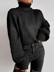 Schwarzer Grobstrickpullover für Damen mit Rollkragen und überschnittenen Schultern