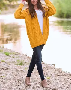Cárdigan amarillo de punto de ochos con manga larga y frente abierto para otoño