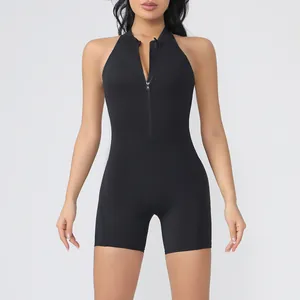 Body de sport noir avec fermeture éclair et col montant pour femme, vue de face