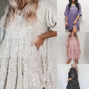 Funkelndes Pailletten-Partykleid mit kurzen Ärmeln und lockerem Stufensaum in Farben