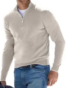 Jersey polo de hombre de corte entallado con cremallera en color beige para el invierno