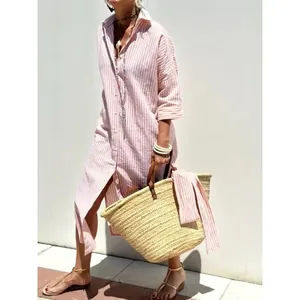 Robe chemise décontractée à rayures roses avec demi-manches et col à revers pour l'été