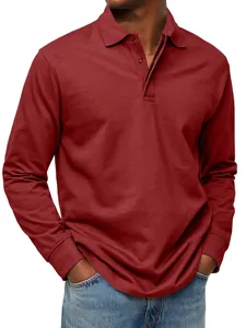 Detalle del polo de hombre de manga larga en color burdeos con cuello abotonado