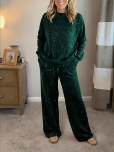 Conjunto de descanso brillante verde bosque con top de manga larga y pantalón