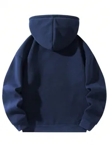Achteraanzicht van een marineblauwe oversized casual hoodie met capuchon
