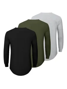 Vue arrière de trois t-shirts hommes à manches longues en noir, olive et gris, ourlet courbé.