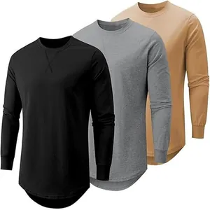 Lot de trois t-shirts à manches longues pour hommes en noir, gris et kaki, avec col rond.