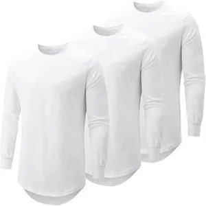 Lot de 3 t-shirts blancs à manches longues pour hommes avec col rond et ourlet arrondi.
