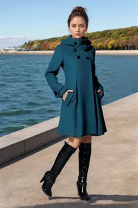 Elegante blauwgroene halflange wollen jas met capuchon en dubbele rij knopen voor dames