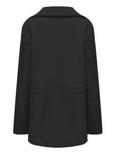 Vista posteriore dettagliata del cappotto di lana nero medio lungo da uomo elegante