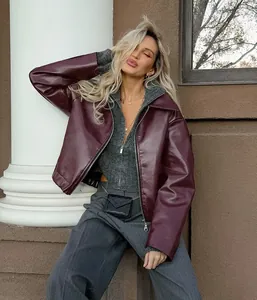 Stijlvol bordeauxrood PU-leren motorjack voor dames met vintage streetwear-look