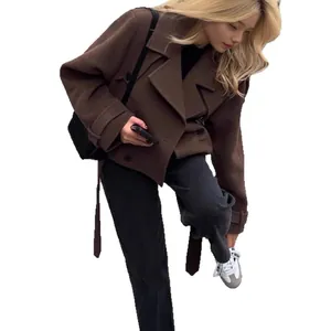 Élégante veste courte en laine marron pour femme avec ceinture d'automne d'hiver