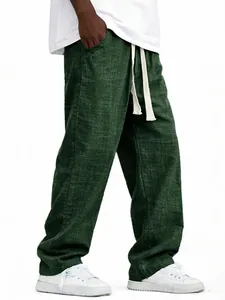 Detalle del pantalón de algodón y lino verde oscuro para hombre con corte recto y cordón