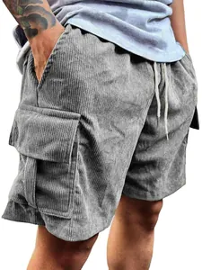 Detailansicht der grauen Cord-Cargo-Shorts für Herren mit Kordelzug und Taschen.