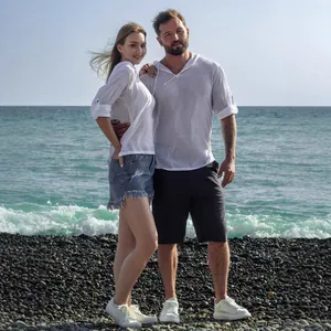 Chemise à capuche en coton et lin blanc à manches longues pour hommes pour la plage