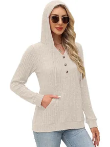 Sweat à capuche décontracté beige côtelé pour femme avec col en V boutonné et poche avant