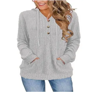 Pull à capuche côtelé gris pour femme avec boutons et poche avant décontracté