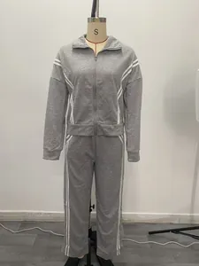 Conjunto de chándal gris de 2 piezas para mujer con chaqueta con cremallera y rayas