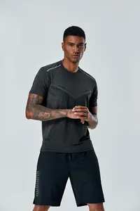 Professioneel sneldrogend sport-T-shirt en shortset voor heren voor de sportschool