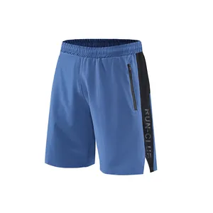 Blaue schnelltrocknende Herren-Sportshorts mit 'RUN-CLUB'-Seitenstreifen und Reißverschlusstasche