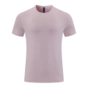 Vue de face du t-shirt de sport pour hommes à séchage rapide rose clair avec col rond