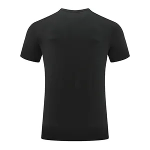 Vue arrière d'un t-shirt de sport noir pour homme en tissu mesh respirant séchage.