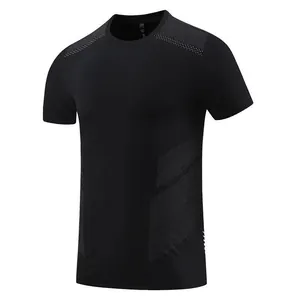 T-shirt de sport noir pour homme à séchage rapide avec des empiècements en maille respirante
