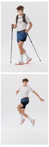 Modelo masculino en movimiento con camiseta deportiva blanca de secado rápido pro