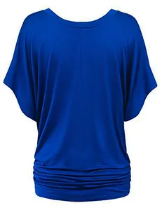 Πίσω όψη μπλε t-shirt μεγάλου μεγέθους με μανίκια νυχτερίδα και πτυχωτό στρίφωμα