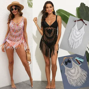 Gehäkeltes Strandkleid mit modischen Fransen in verschiedenen Farben für den Sommer