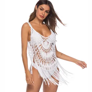 Sexiges weißes handgefertigtes Häkel-Strandkleid mit schicken Bohème-Quastenfransen