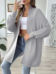 Stilvolle und lässige lockere graue Strickjacke für Damen für Herbst und Wintermode