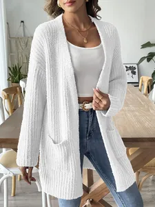 Lässiger weißer Damen-Strickcardigan mit langen Ärmeln und vorderen Taschen