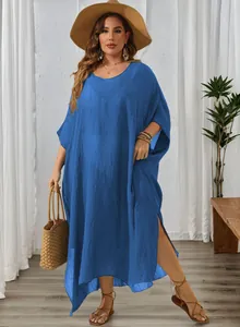 Elegantes blaues Kaftan-Maxikleid in Übergröße mit Seitenschlitzen für den Strandurlaub