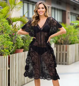 Capa de playa sexy de encaje negro transparente con cuello en V y bordados elegantes