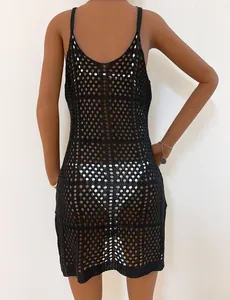 Damen Häkel-Strandkleid in Schwarz mit durchbrochenem Strickdesign, Rückansicht