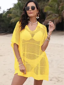 Cache-maillot de plage en crochet jaune pour femme avec col polo et maille ajourée chic