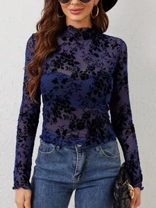 Elegante top trasparente in mesh a collo alto con motivo floreale nero per donna