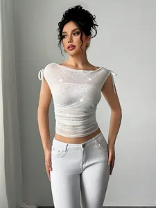Elegantes weißes Pailletten-Netzoberteil für Damen mit gerafftem Mieder und Schleifendetails