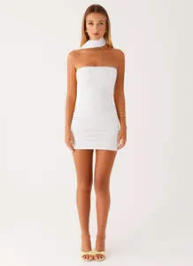Elegant white strapless mini dress featuring a matching neck scarf and ruched design.