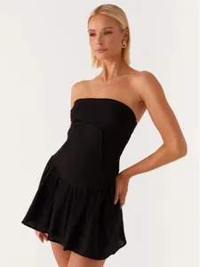 Elegant black strapless backless mini dress with a pleated skirt for summer parties.