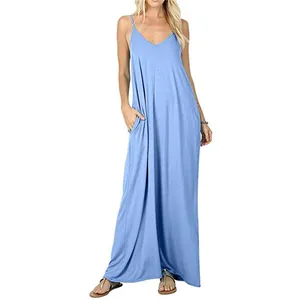 Light blue loose pocket camisole maxi dress with V-neck and elegant spaghetti straps